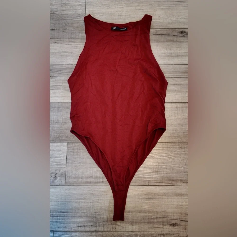 Zara RedBurgundy Stretch Sleeveless Bodysuit L Lined Snap Closure Work or Casual
